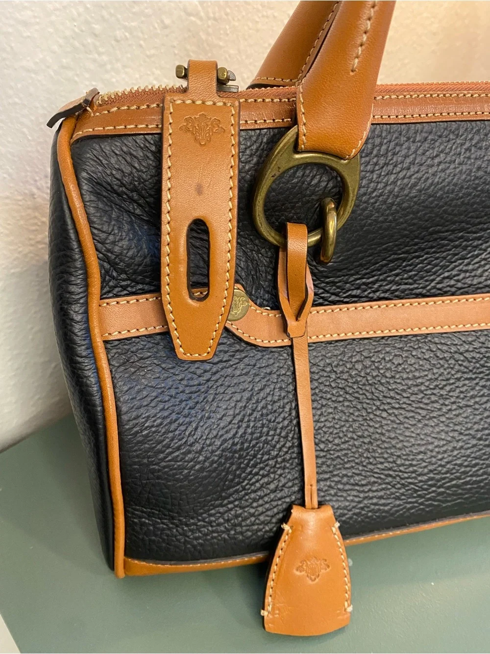 Prix de Dressage Leather Satchel Navy Tan Equestrian Quiet Luxury Bag
